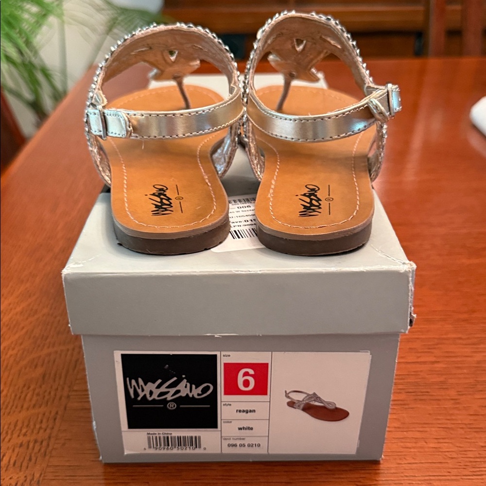 Mossimo Raegan Beaded T-Strap Sandals - Picture 2 of 12